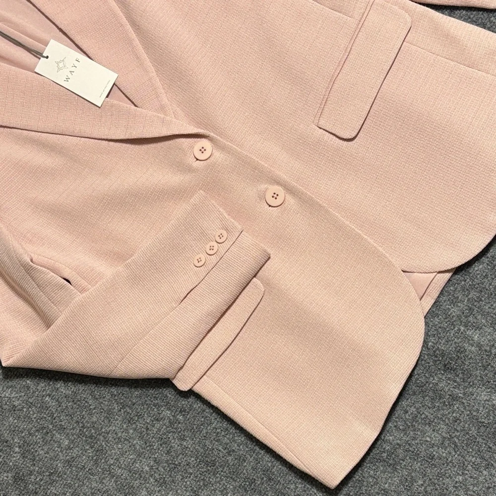 Wayf elegant suit